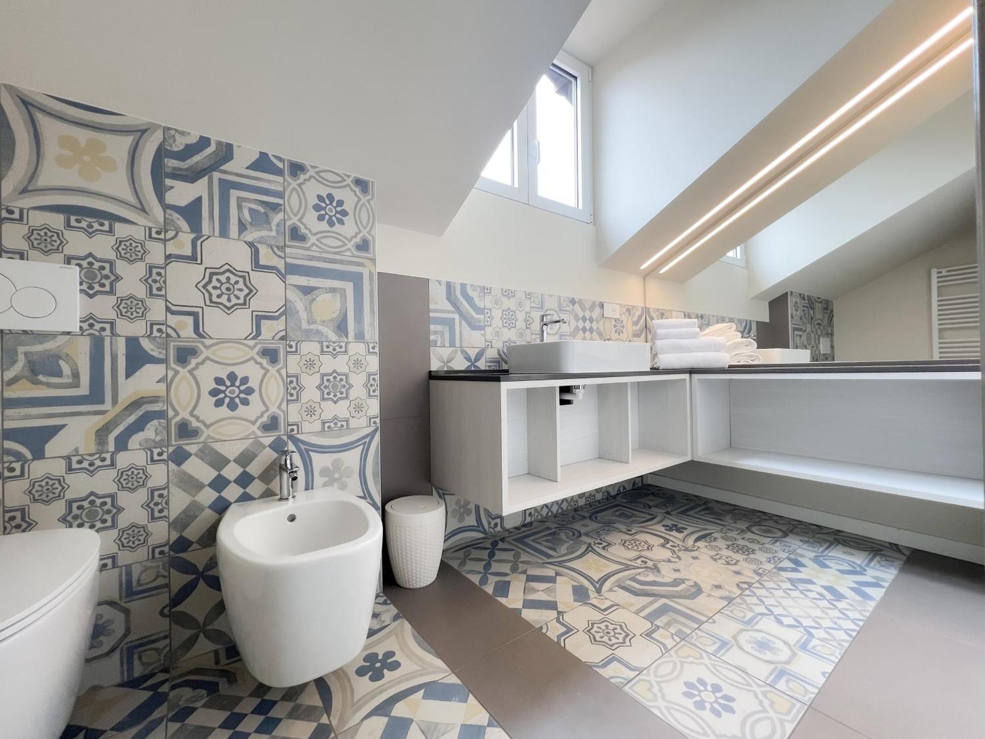 Comecasa 10 Minutes Walk From Duomo 2 Bedroom Apartment มิลาน ภายนอก รูปภาพ