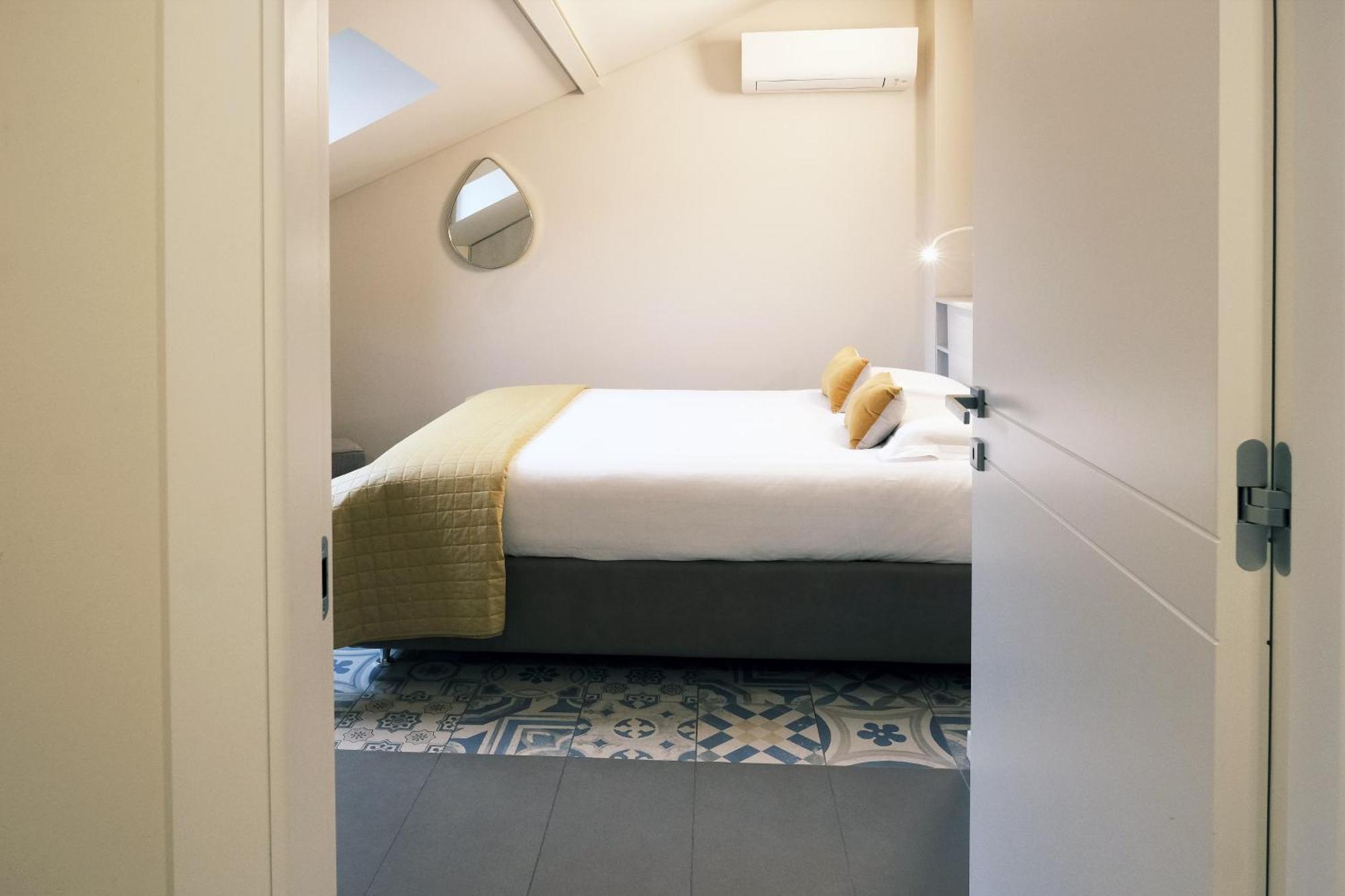 Comecasa 10 Minutes Walk From Duomo 2 Bedroom Apartment มิลาน ภายนอก รูปภาพ