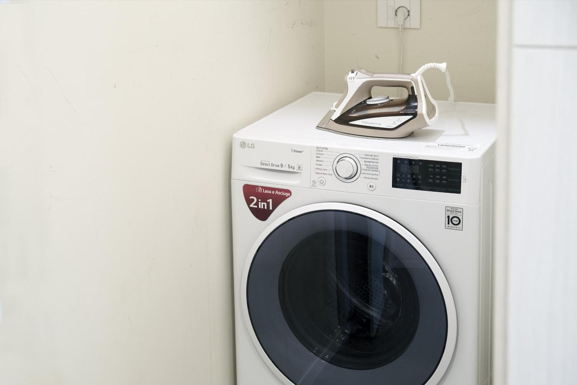 Comecasa 10 Minutes Walk From Duomo 2 Bedroom Apartment มิลาน ภายนอก รูปภาพ