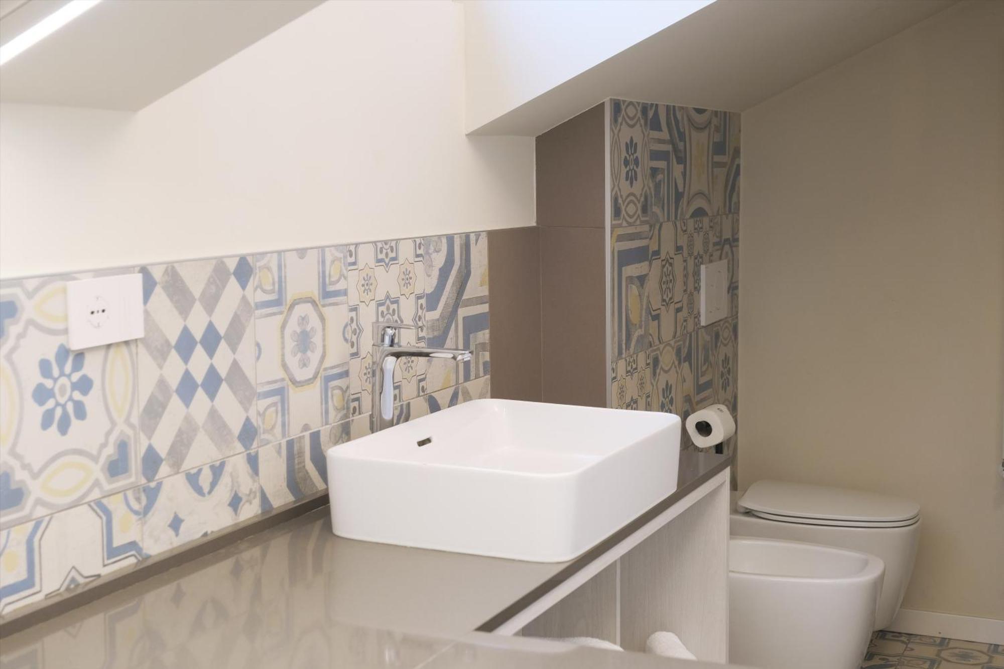 Comecasa 10 Minutes Walk From Duomo 2 Bedroom Apartment มิลาน ภายนอก รูปภาพ