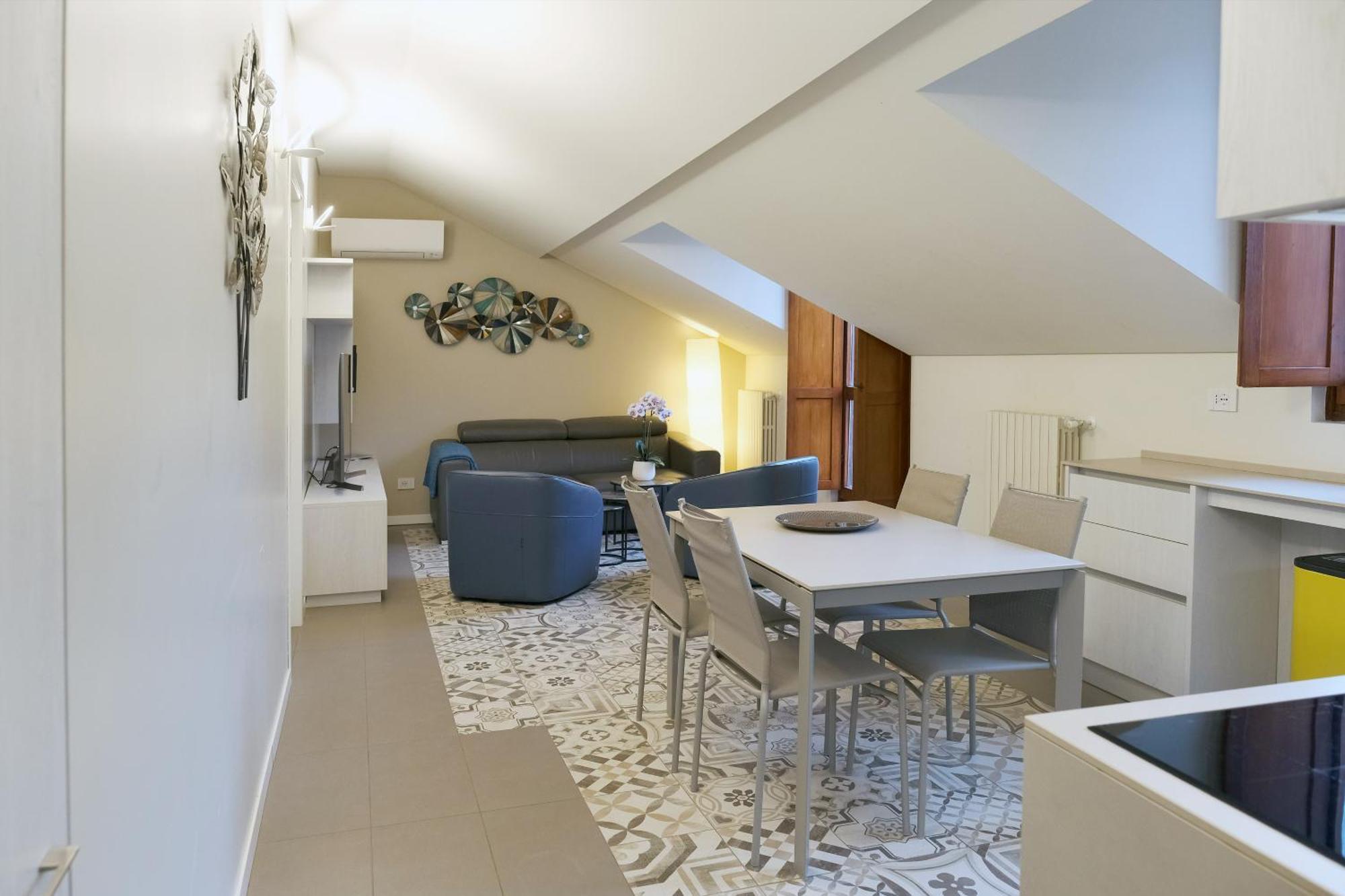 Comecasa 10 Minutes Walk From Duomo 2 Bedroom Apartment มิลาน ภายนอก รูปภาพ