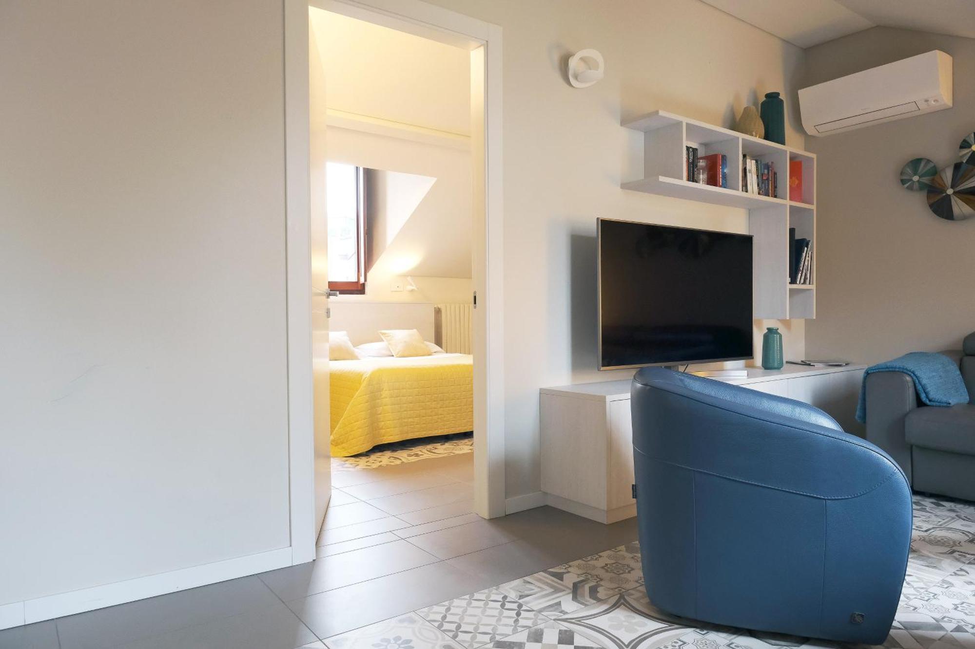 Comecasa 10 Minutes Walk From Duomo 2 Bedroom Apartment มิลาน ภายนอก รูปภาพ