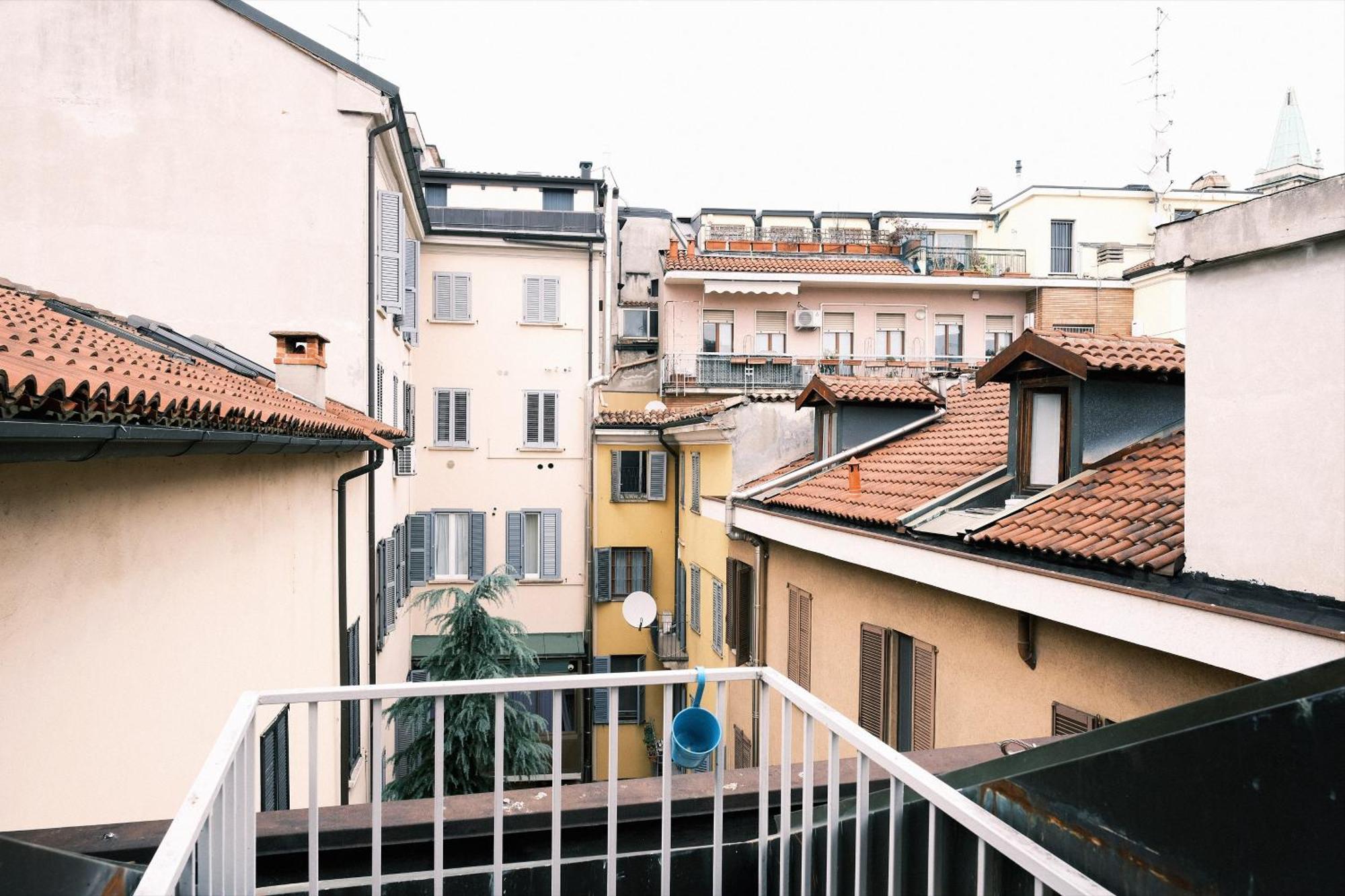 Comecasa 10 Minutes Walk From Duomo 2 Bedroom Apartment มิลาน ภายนอก รูปภาพ